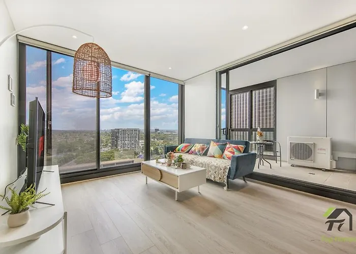 Vivid Home In North Ryde