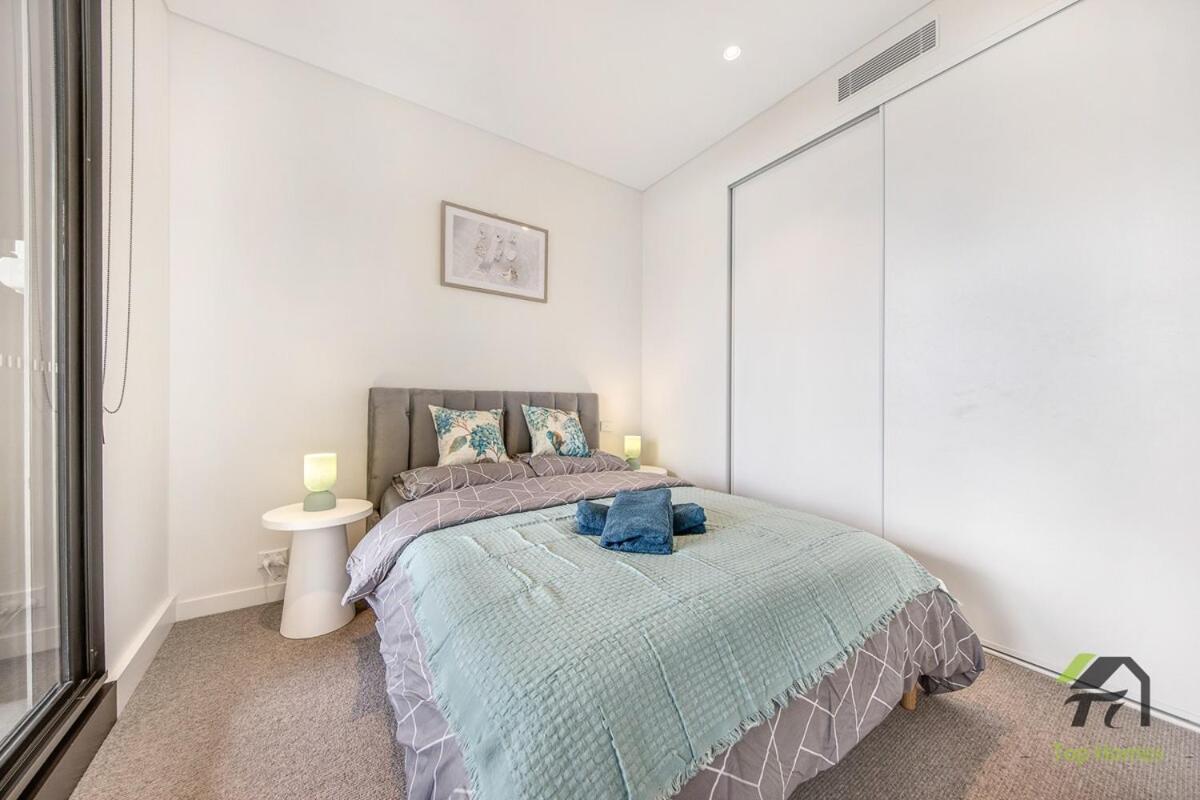 Vivid In North Ryde Apartment *